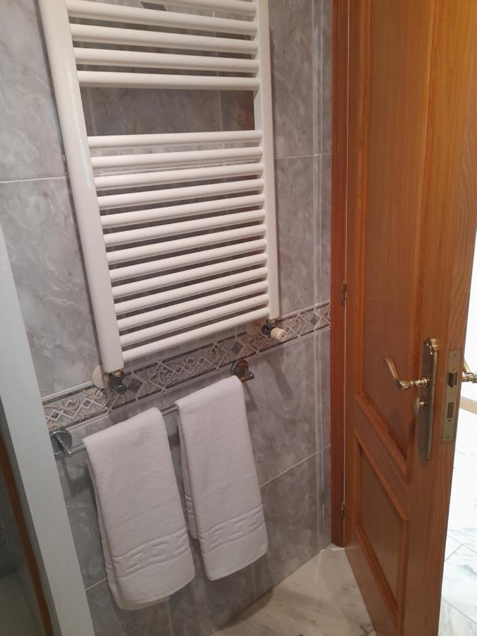 Hotel Os Carballos 希韦罗 外观 照片
