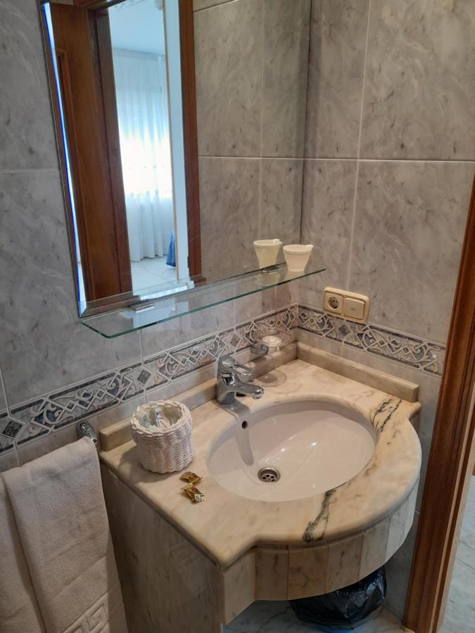 Hotel Os Carballos 希韦罗 外观 照片
