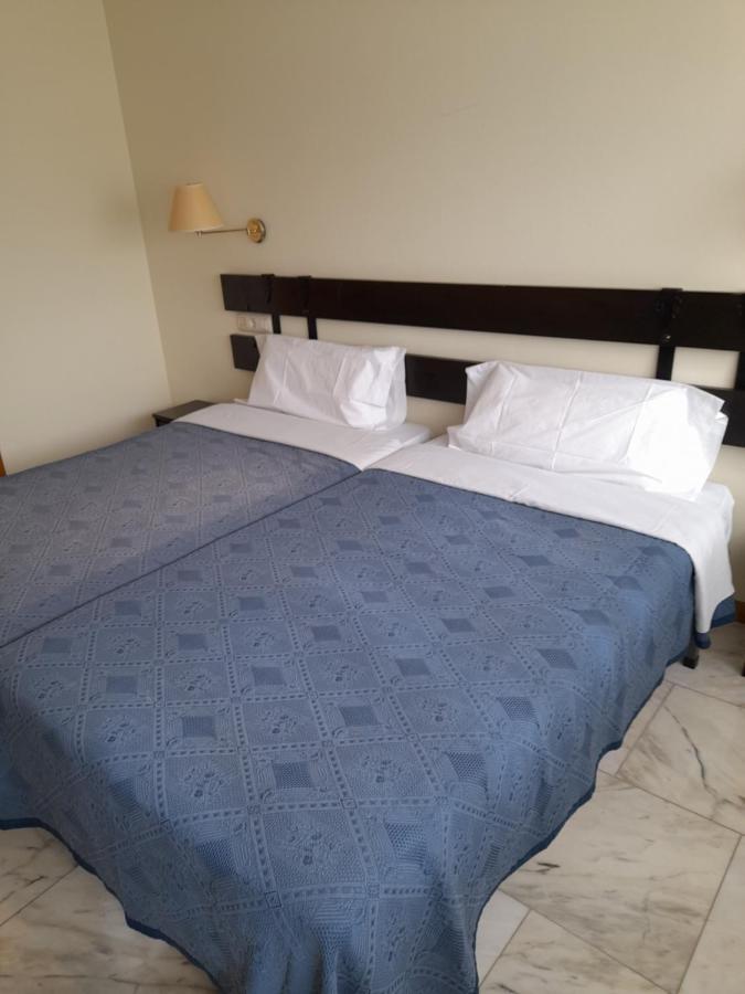 Hotel Os Carballos 希韦罗 外观 照片