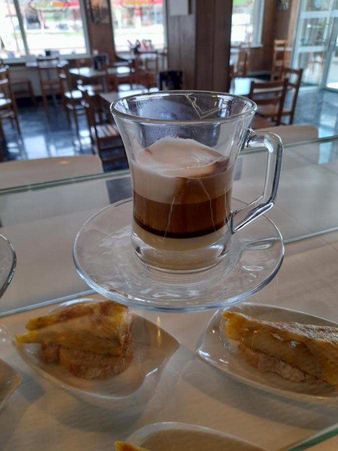 Hotel Os Carballos 希韦罗 外观 照片